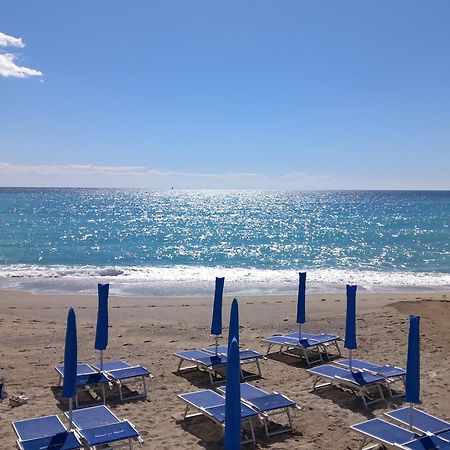 Sweet Sea View Apartamento Savona Exterior foto