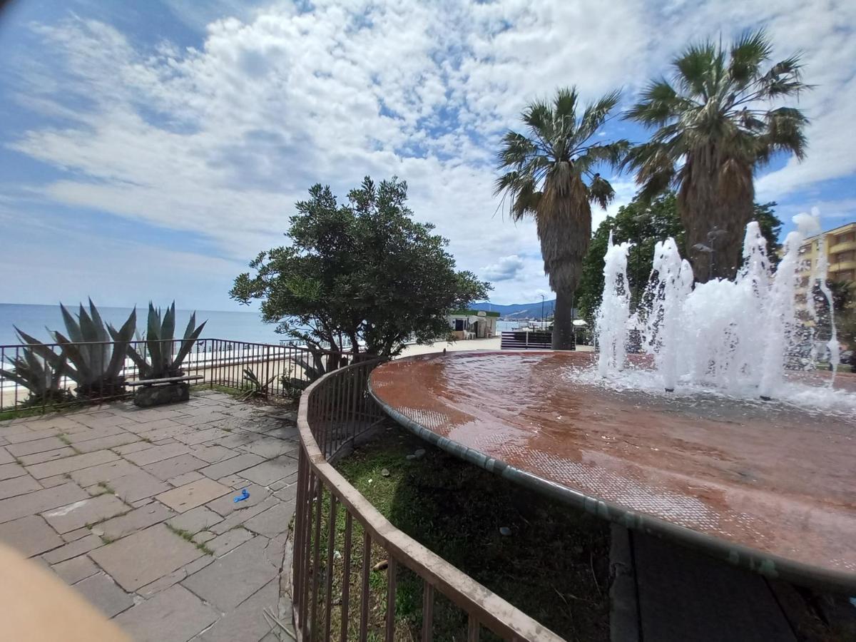 Sweet Sea View Apartamento Savona Exterior foto