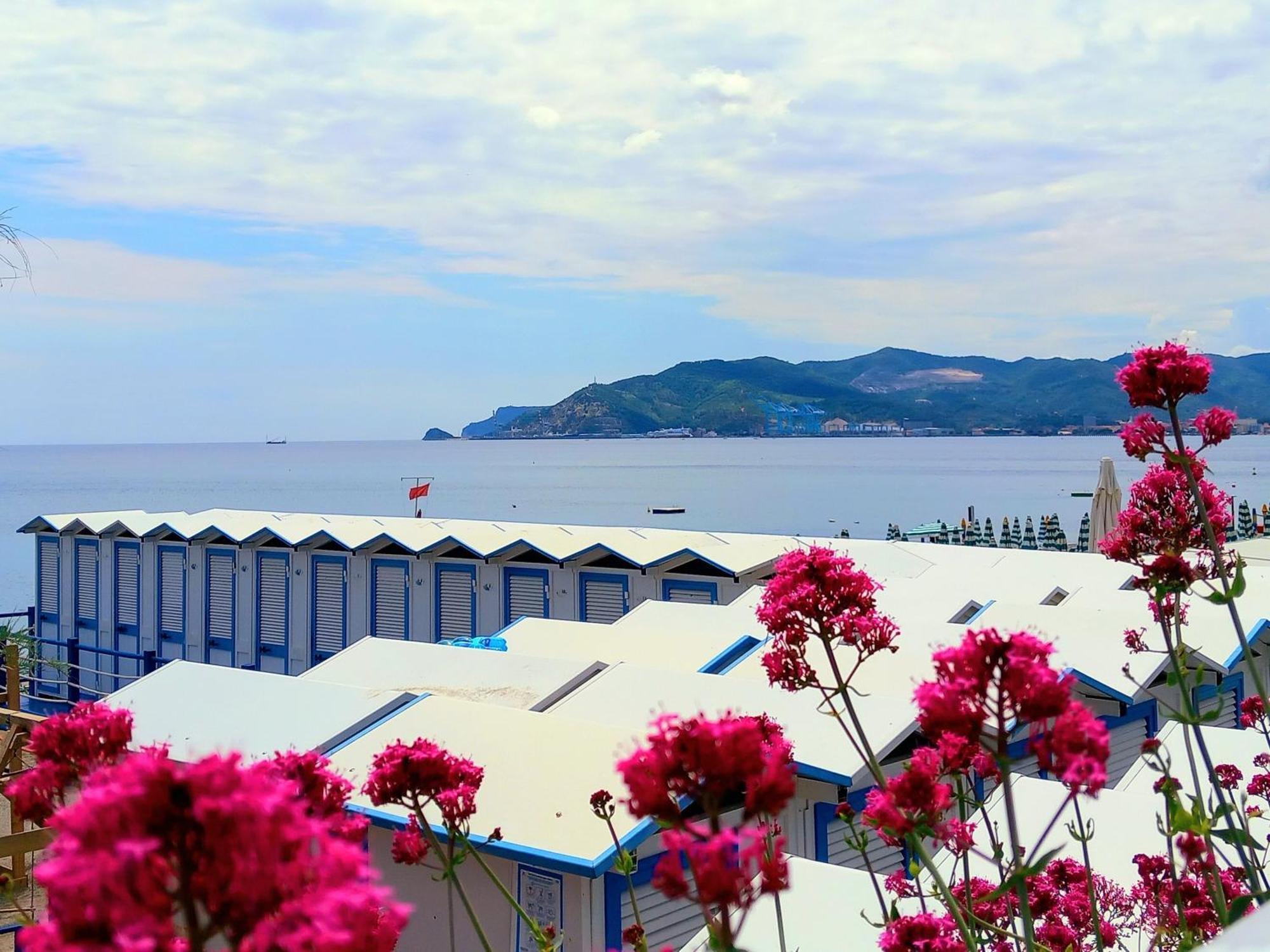 Sweet Sea View Apartamento Savona Exterior foto